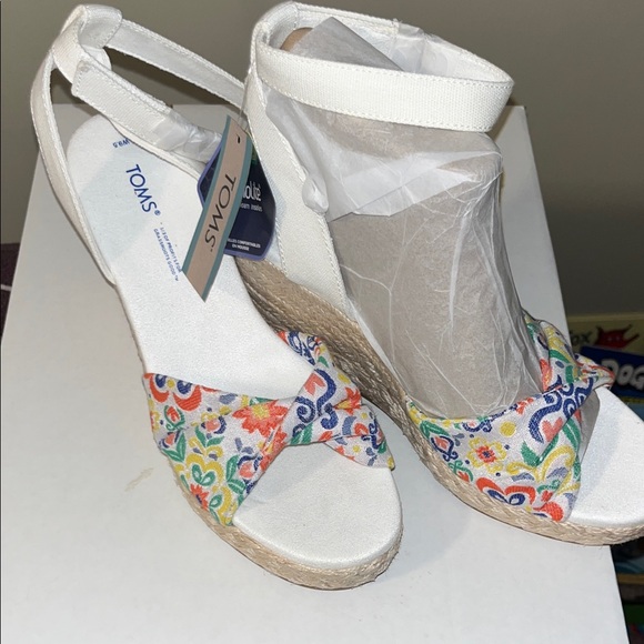 TOMS Women's Floral Wedge Sandals - White and Multicolor - Picture 1 of 6